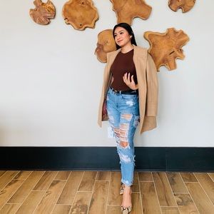 Meet your Posher, Leslie